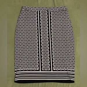 Pencil Skirt 🖤 Max Studio 🤍 Sz Small